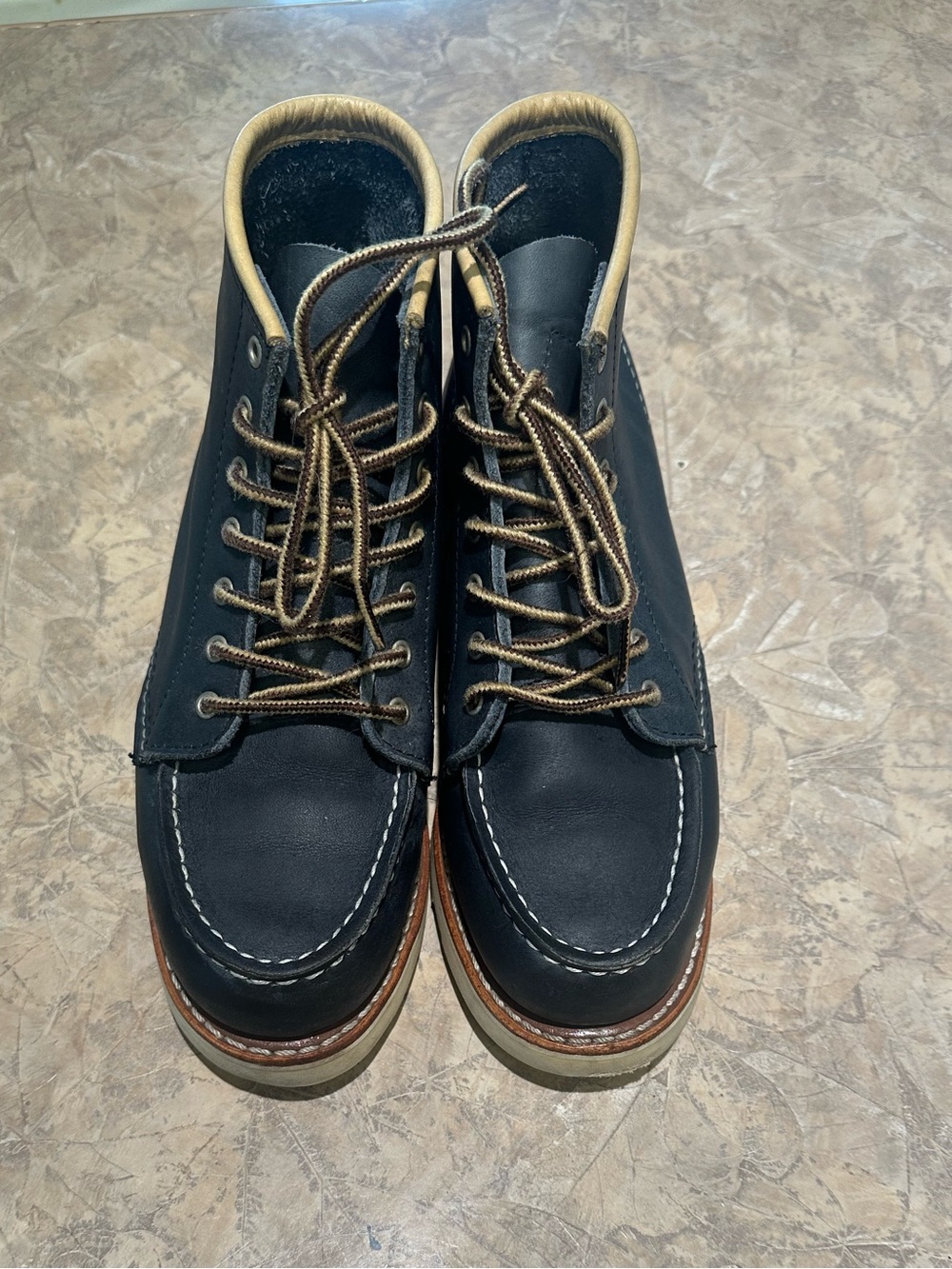 Women’s Red Wing Classic Moc in Indigo Leather #3353 size 6
